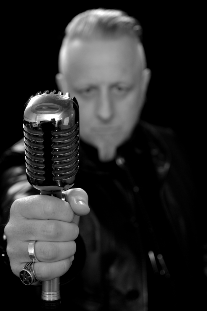 Mars solo bw